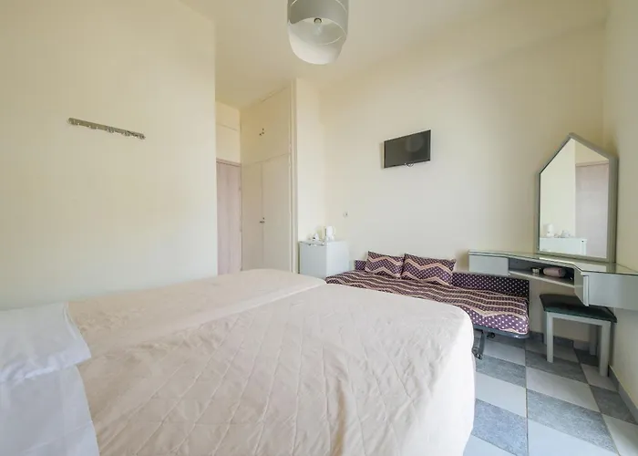 Golden Moon بيت ضيافة تولو