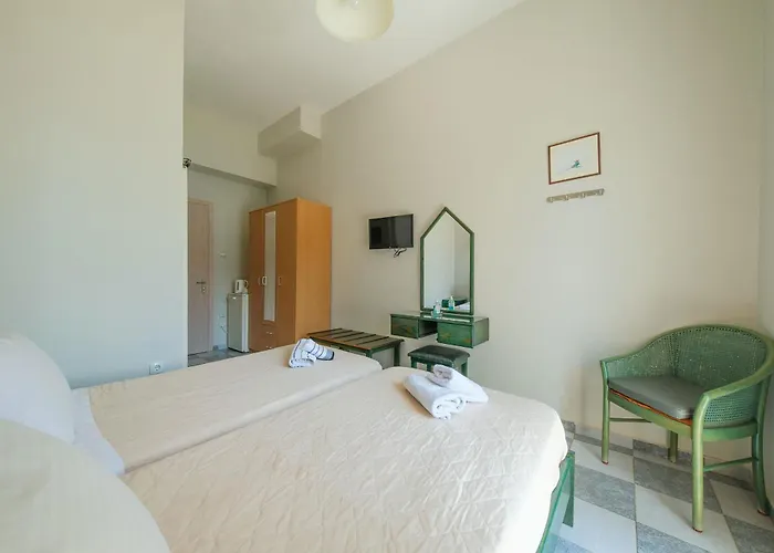 Golden Moon بيت ضيافة تولو