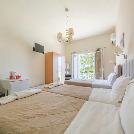 Golden Moon 3* Tolón