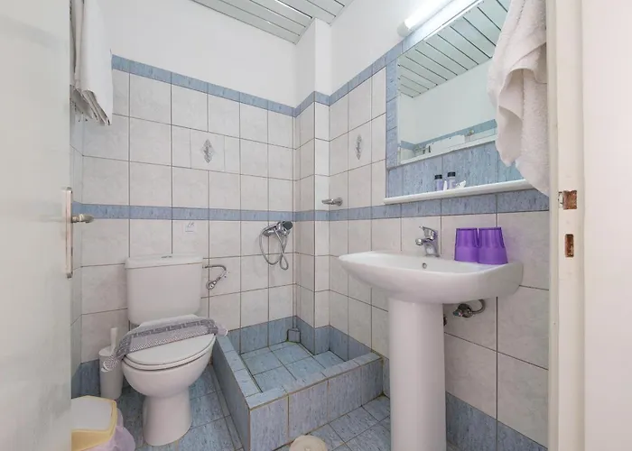 Golden Moon Casa de hóspedes 3*